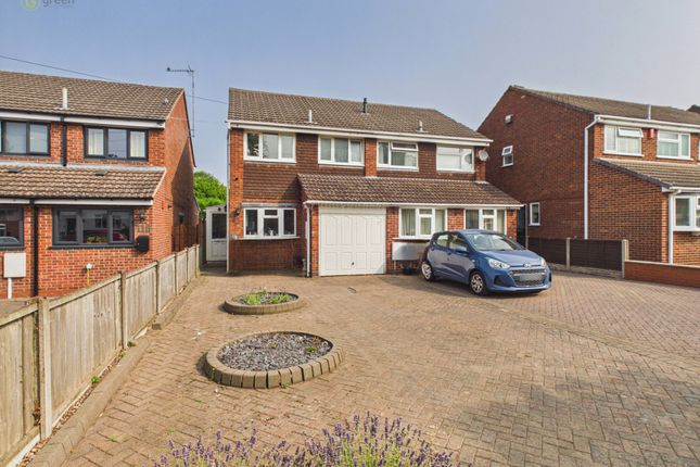 3 bed property, in Summerfield Road, £240,000