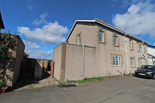 3 bed property, in Railway Cottages, £125,000