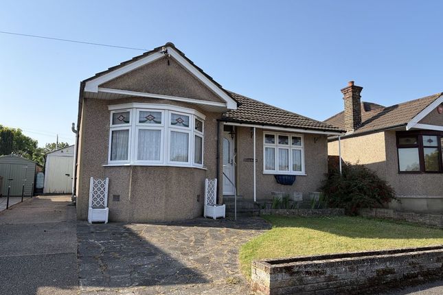 3 bed property, in Heathlands Rise, £435,000