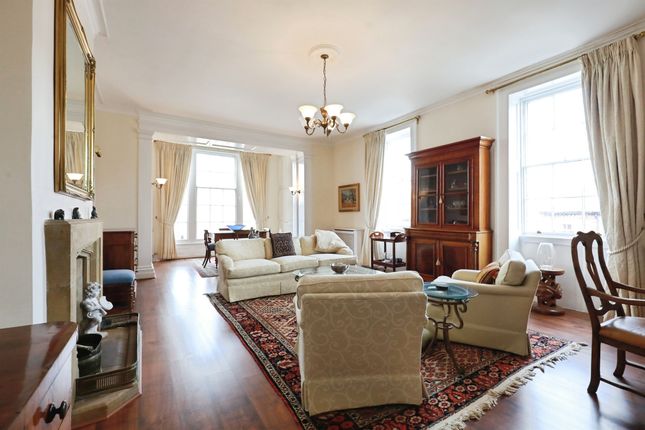 3 bed property, in West Street, £525,000