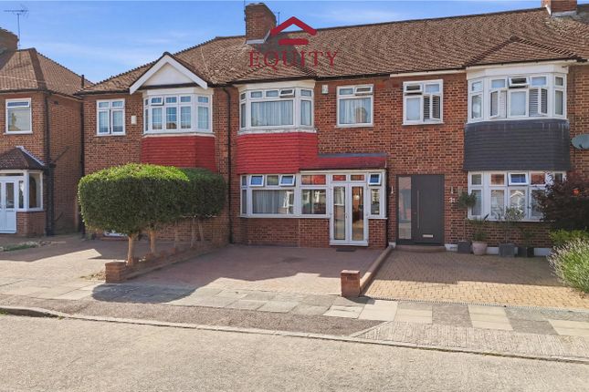 3 bed property, in Countisbury Avenue, £550,000
