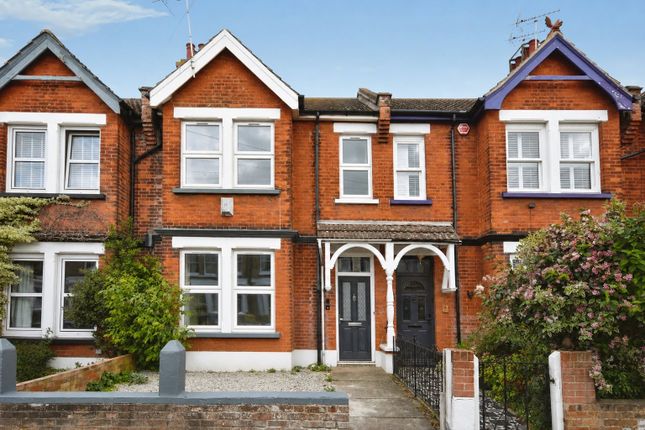3 bed property, in Gladstone Road, £475,000