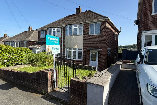 3 bed property, in Lucas Lane, £260,000