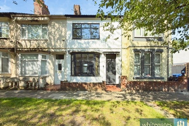 4 bed property, in Ince Avenue, £185,000