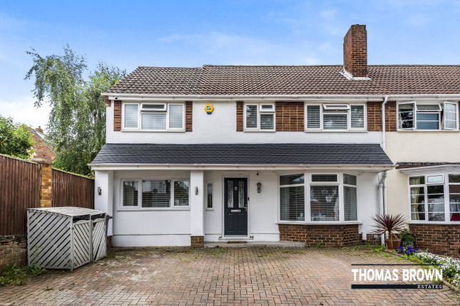 5 bed property, in Blenheim Road, £650,000