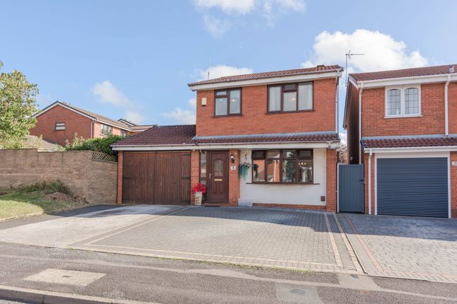 3 bed property, in Green Meadows, £300,000