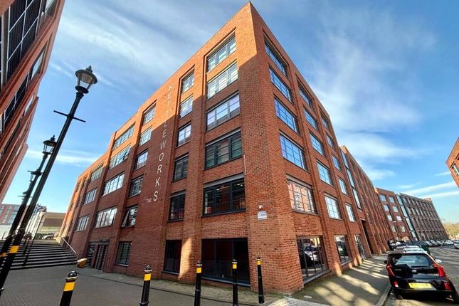 1 bed property, in Pope Street, £110,000