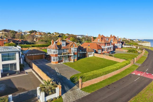 6 bed property, in Cliff Promenade, £1,900,000