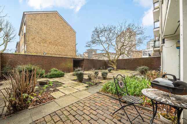 Studio, in Cooks Road, £200,000