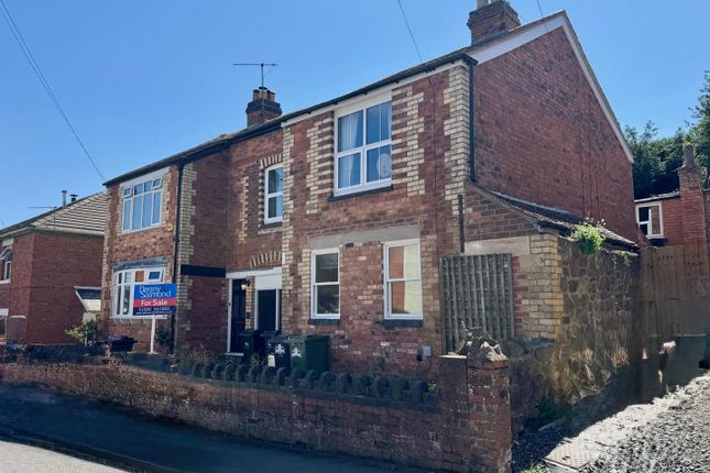 3 bed property, in Quest Hills Road, £275,000