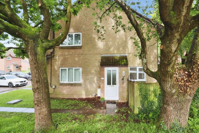 1 bed property, in Fairhaven Close, £140,000