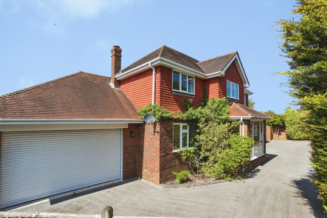 4 bed property, in Bewl Bridge Close, £900,000