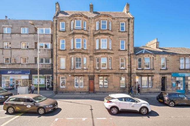 2 bed property, in 131/3 St Johns Road, £215,000