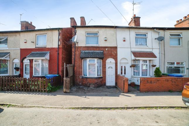 2 bed property, in Howard Road, £100,000