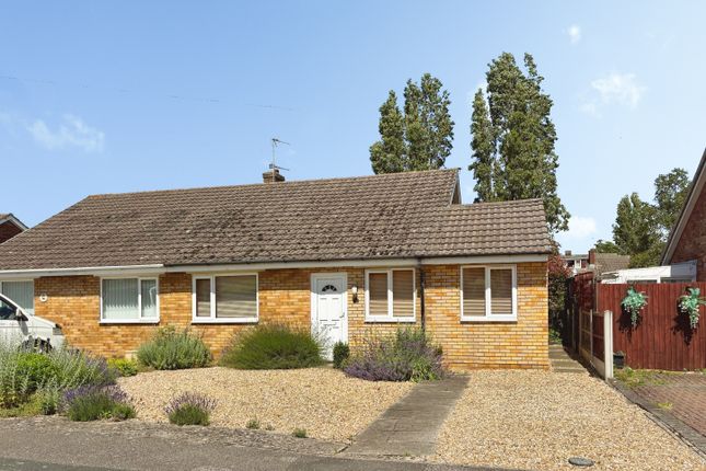 2 bed property, in Gleedale, £200,000