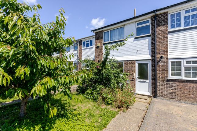 2 bed property, in Ladygate Lane, £400,000