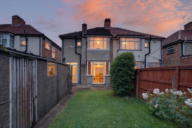 3 bed property, in Malvern Gardens, £580,000