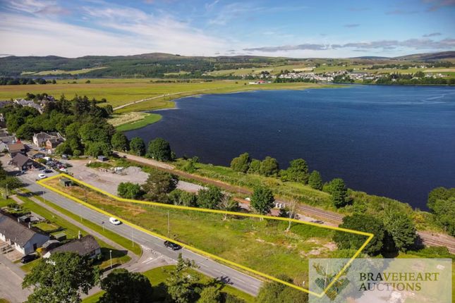 Studio, in Tigh Raibeart Air Linne, £84,000