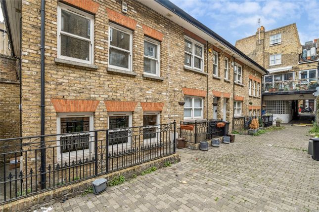 4 bed property, in Aliwal Mews, £1,000,000