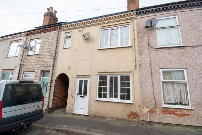 3 bed property, in Stanley Street, £125,000