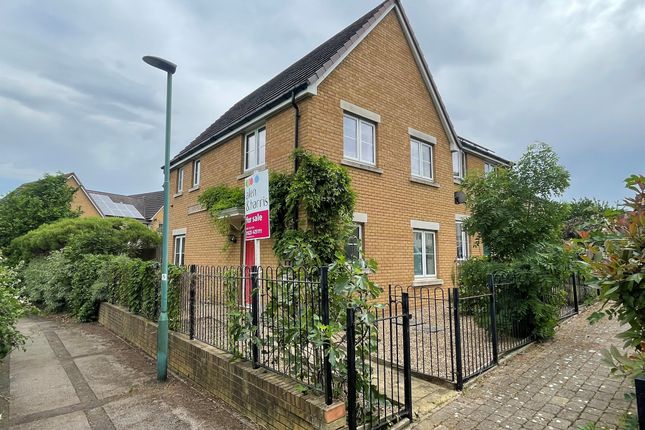 3 bed property, in Pennyquick View, £310,000