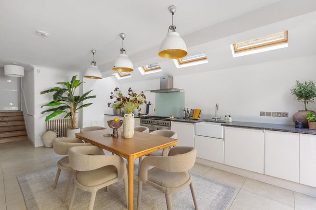 4 bed property, in Shorrolds Road, £1,500,000