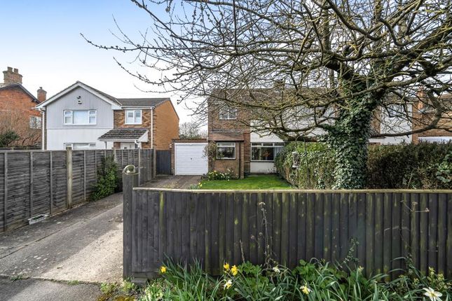 3 bed property, in Eynsham, £400,000