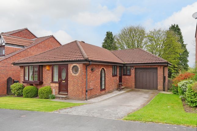 3 bed property, in Hillcote Close, £465,000