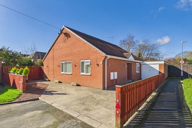 2 bed property, in Queensway, £295,000