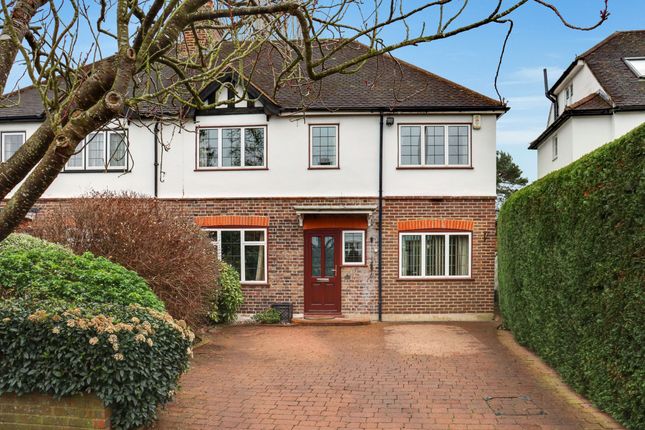 3 bed property, in Rythe Road, £935,000