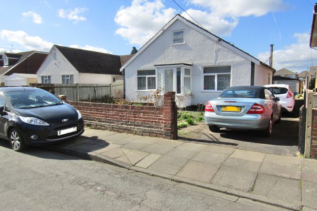 5 bed property, in Pear Tree Road, £500,000