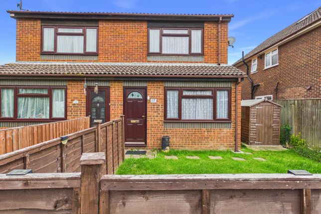1 bed property, in Seaton Drive, £285,000