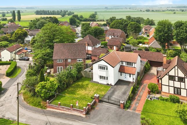 4 bed property, in Sheep Dyke Lane, £425,000