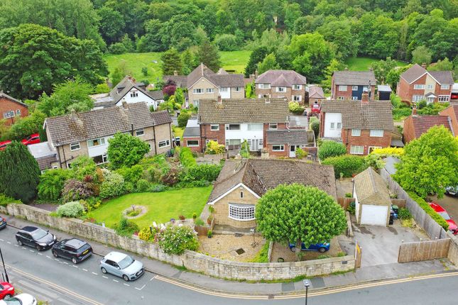 2 bed property, in Hunters Close, £415,000