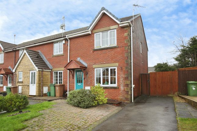 3 bed property, in Cwrt Nant Y Felin, £260,000