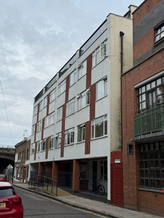 1 bed property, in Johnson Street, £460,000
