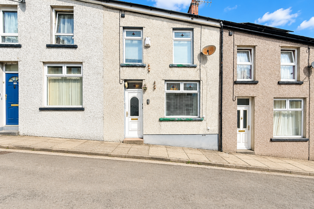 2 bed property, in Mostyn Street, £85,000