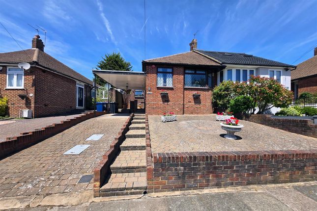 2 bed property, in Hamilton Road, £650,000