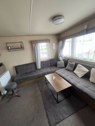 2 bed property, in Rolston Road, £28,995