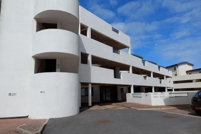 2 bed property, in Westbeach Resort Holiday Park Resort, £80,000