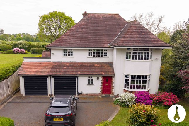 4 bed property, in Stanley Avenue, £700,000