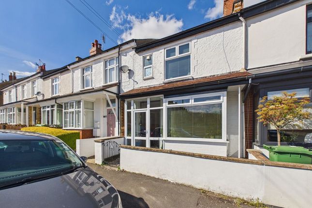 3 bed property, in Fairfield Avenue, £450,000