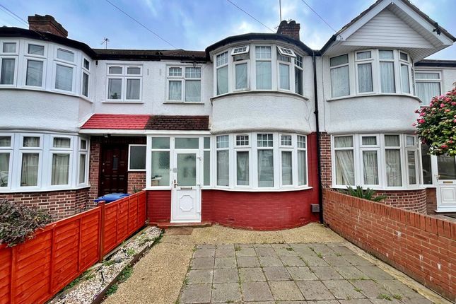 3 bed property, in David Avenue, £540,000