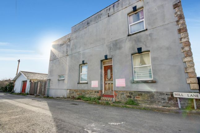 2 bed property, in Rolle Street, £180,000