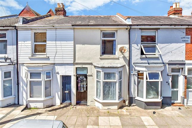2 bed property, in Talbot Road, £220,000