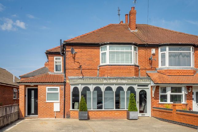 3 bed property, in Gerard Avenue, £350,000