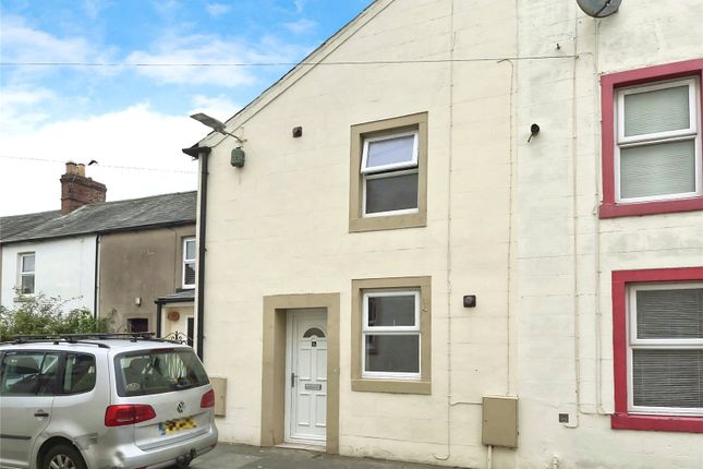 2 bed property, in George Street, £65,000