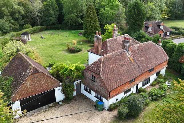 4 bed property, in Tismans Common, £900,000
