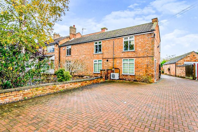 7 bed property, in Main Street, £680,000