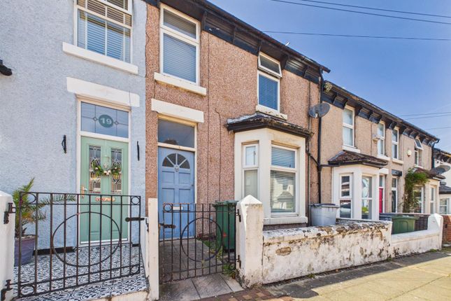 2 bed property, in Belmont Road, £179,950